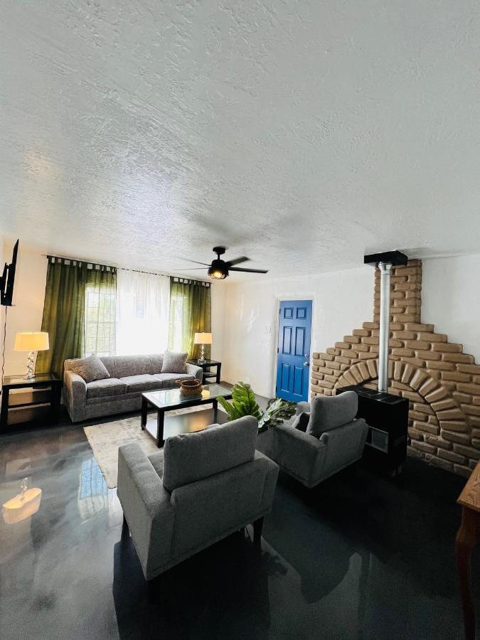 Los Casita Azul- Cozy Blue House Villa Los Lunas Luaran gambar