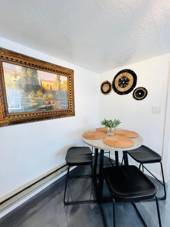 Los Casita Azul- Cozy Blue House Villa Los Lunas Luaran gambar